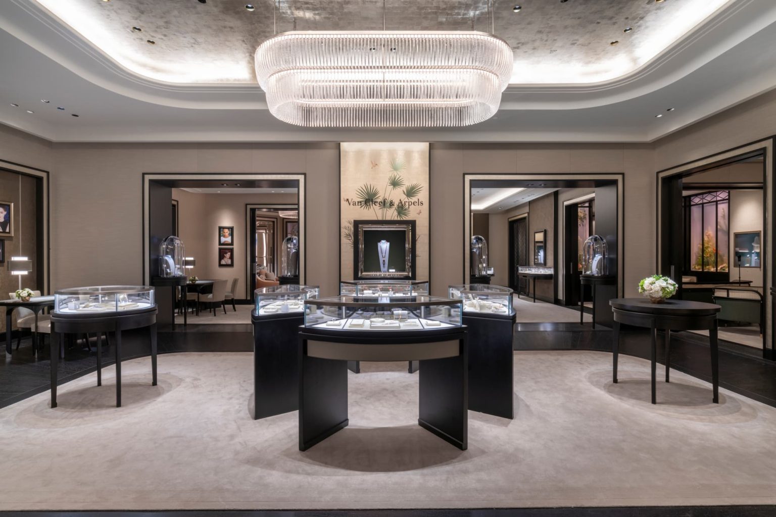 Van Cleef & Arpels – South Coast Plaza